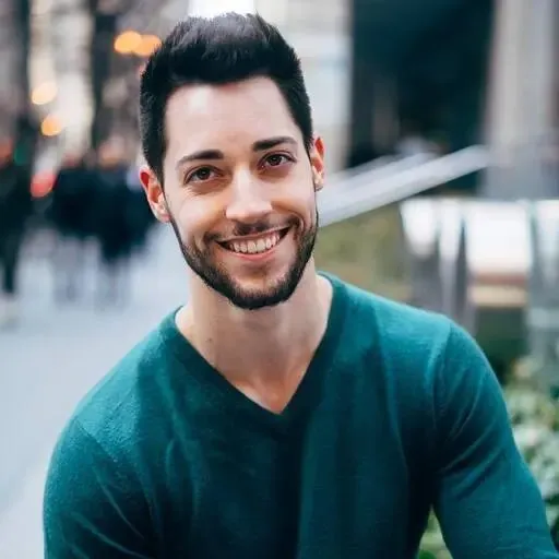 Headshot of Kent Kolze